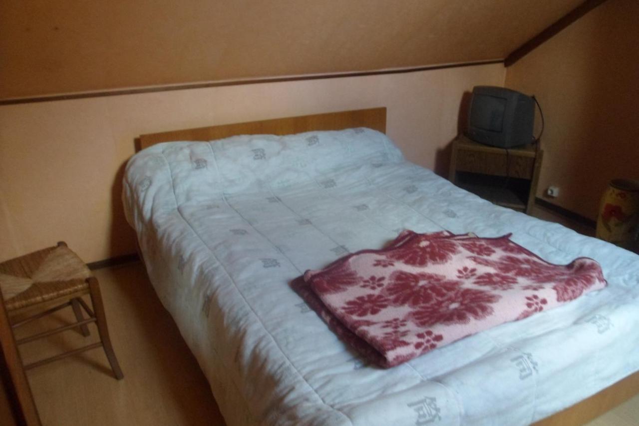 Homestay Siros Iron